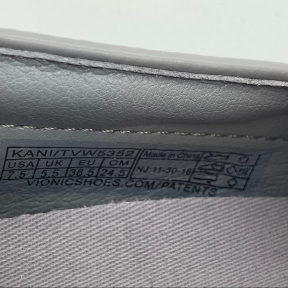 MAXSOLD Vionic Kani Grey Slip-On Walking Shoes, 7.5M US - Picture 13 of 14